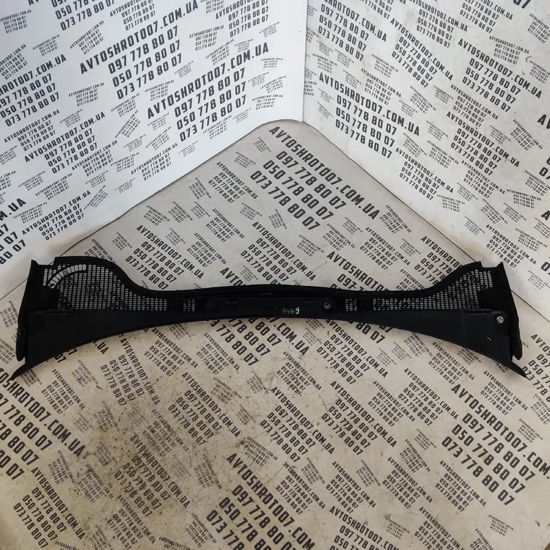 Жабо Skoda Octavia A5 (04-13) OEM 1Z1819415F