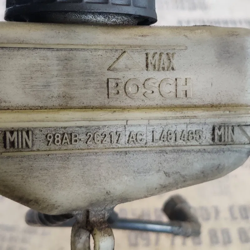 Бачок насосу ГУР Ford Focus MK1 (98-04) OEM 98AB2C217AC