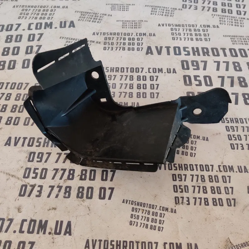 Накладка салону Mazda 6 GJ (12-21) права OEM ghp956251