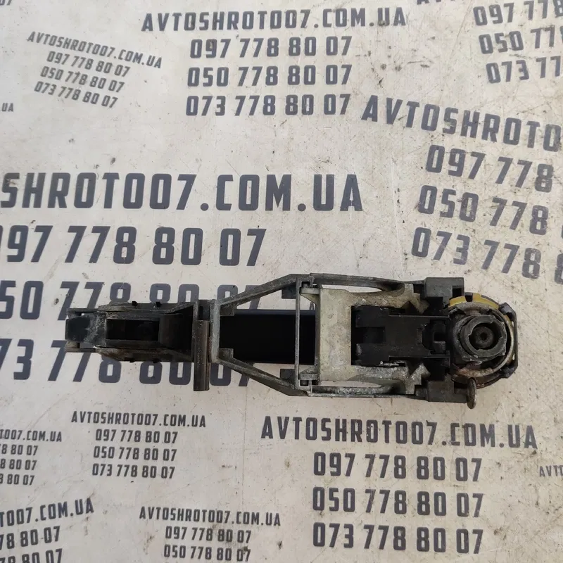Ручка зовнішня VW Passat B5 (96-05) передня права 3b0837885