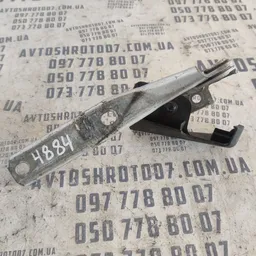 Петля капоту ліва Skoda Superb 1 (01-08) OEM 3B0823301A