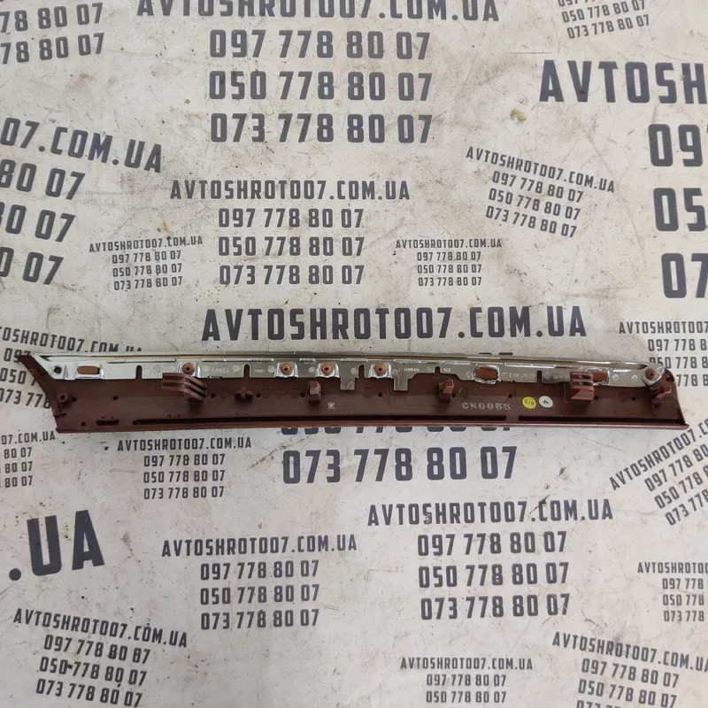 Дверна накладка Audi Q7 4L (05-15) 3.6 перед ліва OEM CN0055