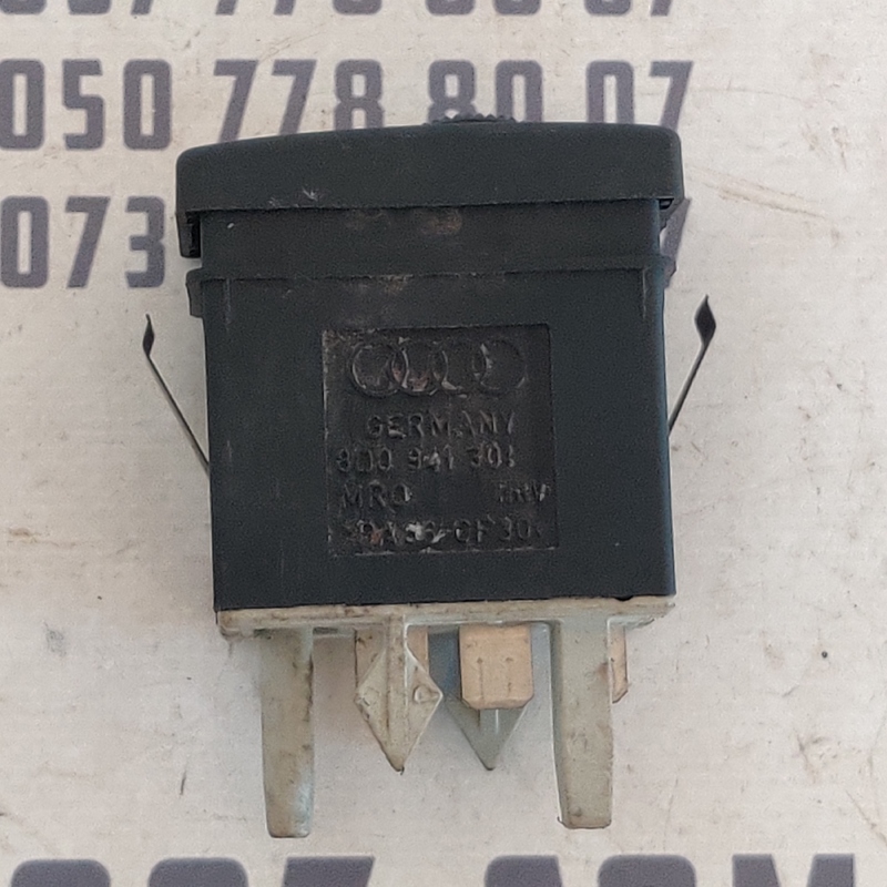 Кнопка коректора фар Audi A4 B5 (94-01) 8D0941301