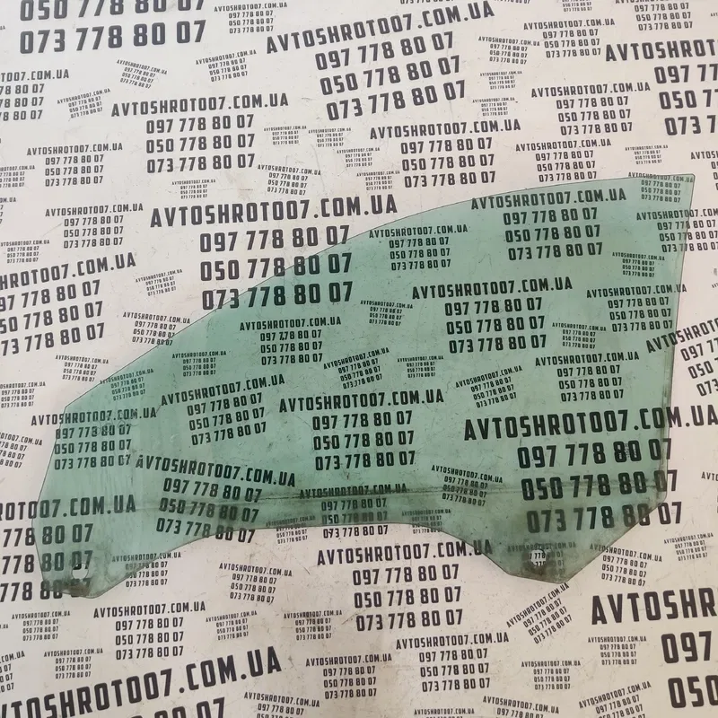 Скло дверей Audi A6 C5 переднє праве OEM 43r00082
