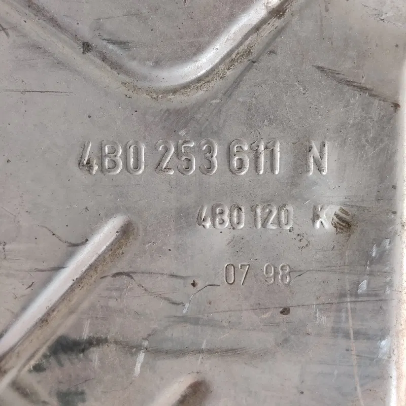 Глушник Audi A6 C5 (97-05) OEM 4b0253611n