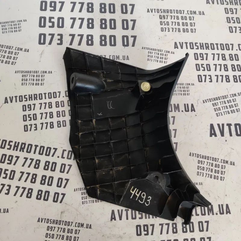 Накладка салону Lexus RX 350 (08-15) ліва OEM 621020E020
