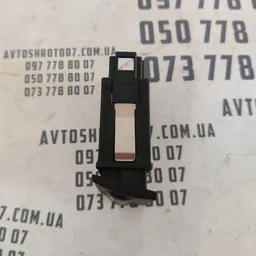 Кнопка лючка бака Skoda Octavia Tour OEM 1J0959833C фото 2