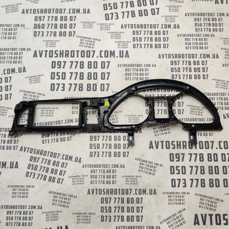 Накладка салону Audi Q7 4L (05-15) 3.6 Бензин OEM 4l1857115g