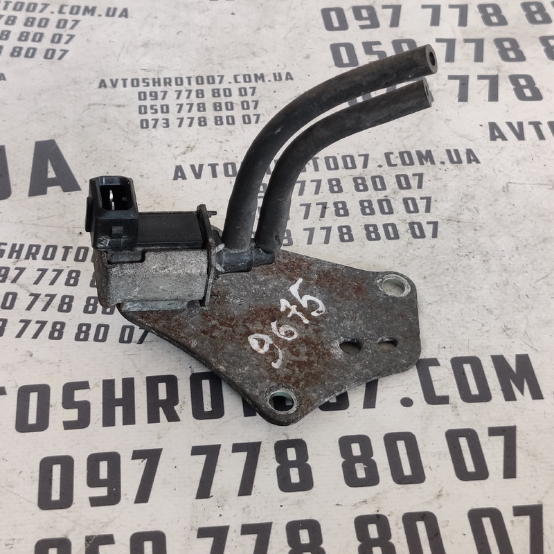 Клапан вакуумний Mitsubishi Lancer 9 (03-08) OEM K5T48277