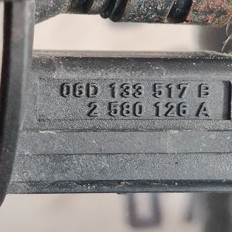 Клапан вакуумний Audi Q7 4L 05-15 3.6 Бензин OEM 06d133517b