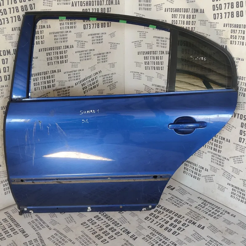 Двері задня ліва Skoda Superb 1 (01-08)