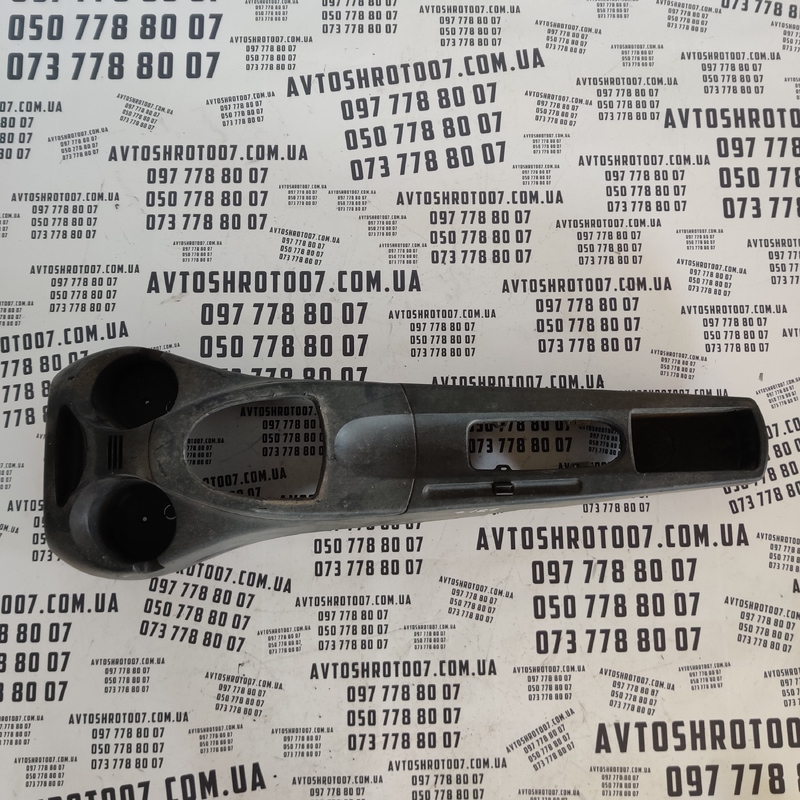 Консоль центральна Ford Focus MK1 (98-04) OEM 98aba04584