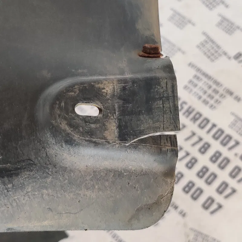 Підкрилок Skoda Rapid задній правий OEM 5JA810972