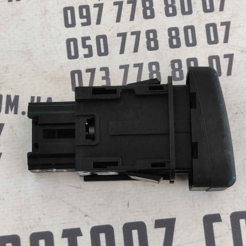 Кнопка аварійки Mazda 3 BK (03-09) OEM BP4K664H0 фото 2