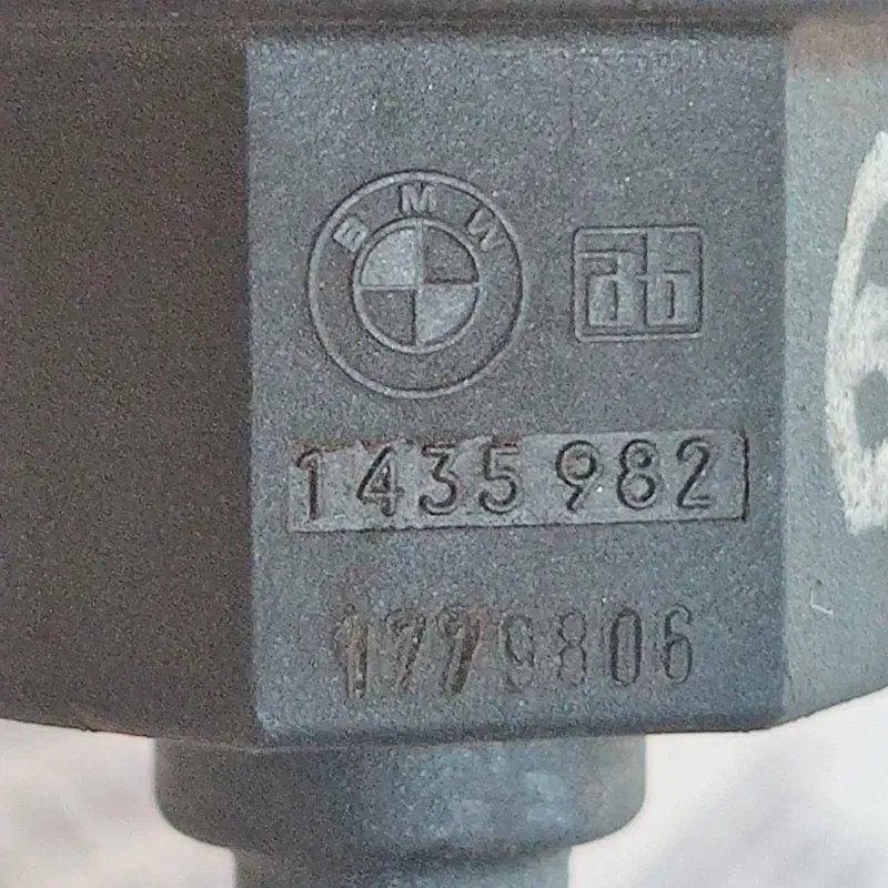 Клапан вакуумний BMW 320 E46 (98-05) OEM 1435982