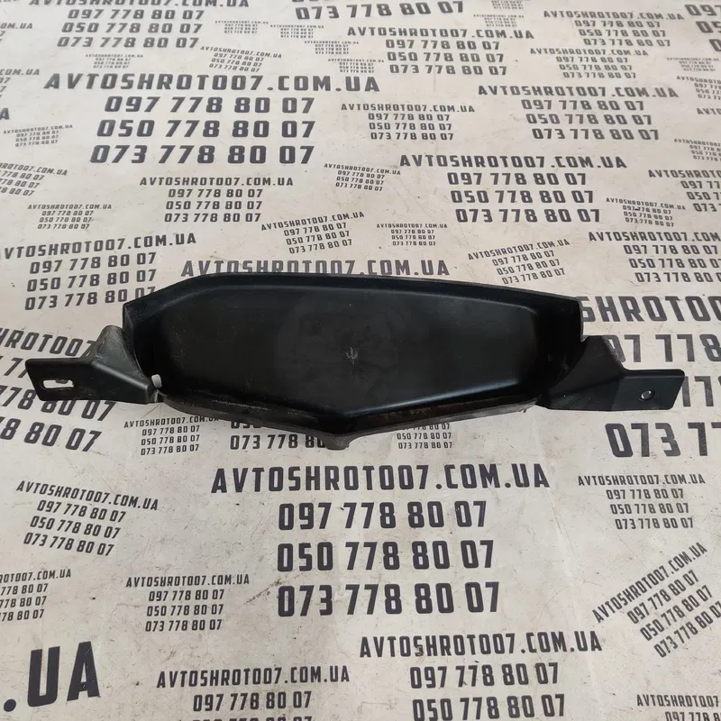 Накладка салону Audi Q7 4L (05-15) 3.6 Бензин OEM 4G0819979