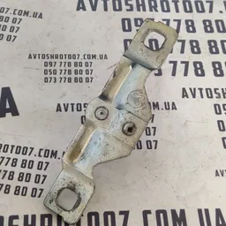 Петля кришки багажника Skoda Rapid OEM 8p4827507 фото 2