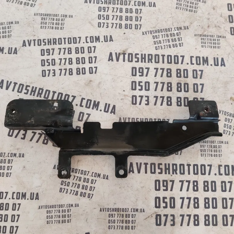 Кронштейн сигналу Audi Q7 4L (05-15) 3.6 перед OEM 4l0951229