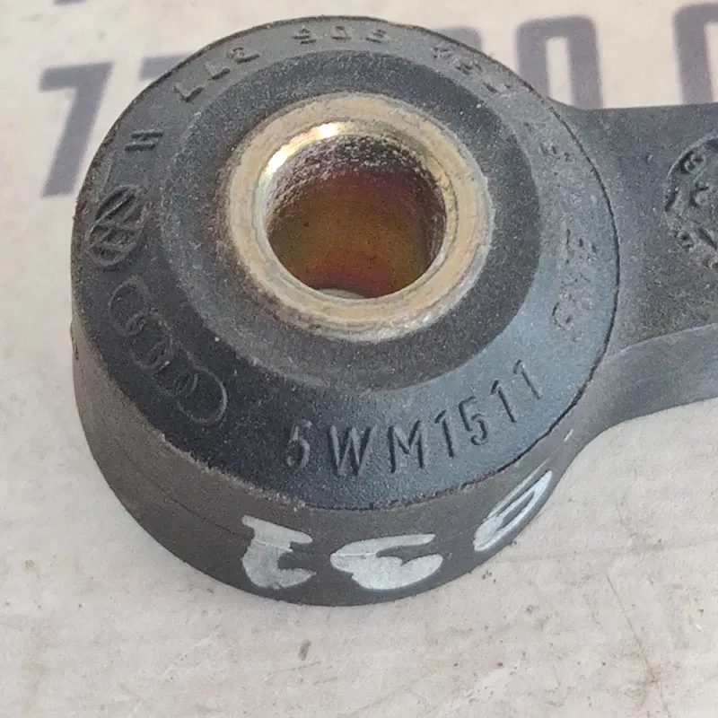 Датчик детонації Audi A4 B5 (94-01) OEM 054905377H