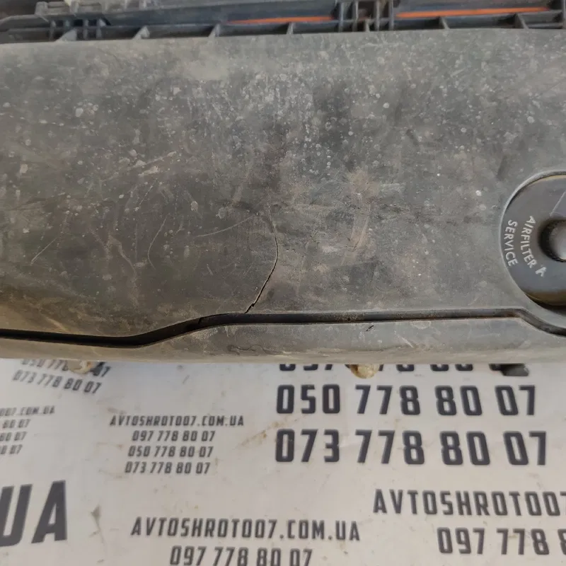 Корпус повітряного фільтра Mercedes W210 (95-03) a6130900501