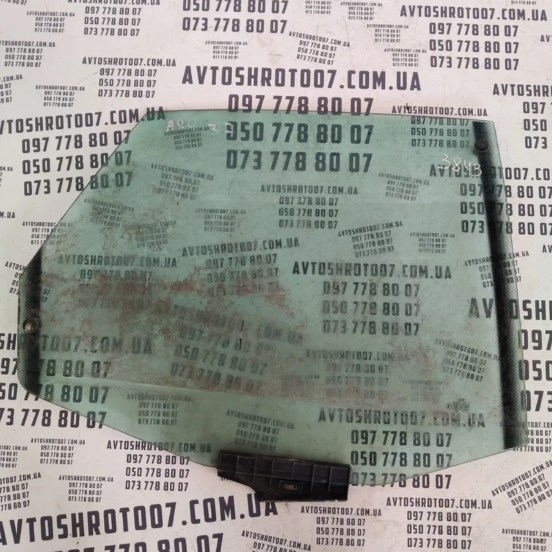 Скло дверей Audi 80 B3 (86-91) заднє праве OEM 4a0837572