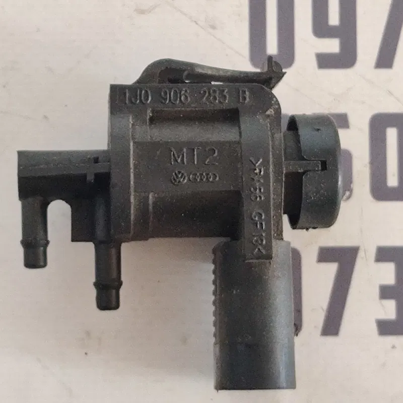 Клапан вакуумний Audi Q7 4L (05-15) 3.6 бенз OEM 1J0906283B