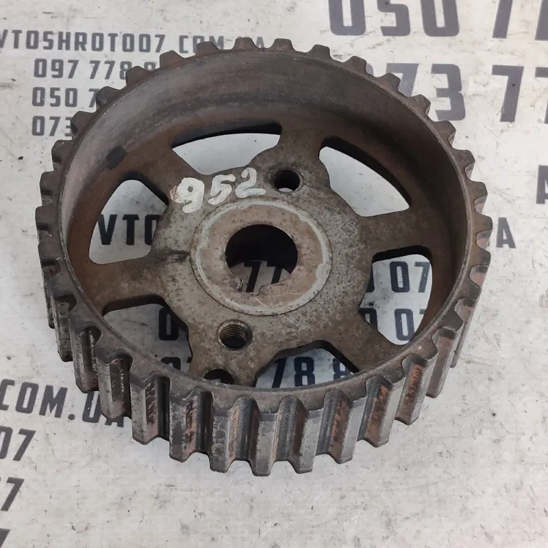 Шків розпредвалу Mazda 3 BK (03-09) 1.6D OEM 9636947780