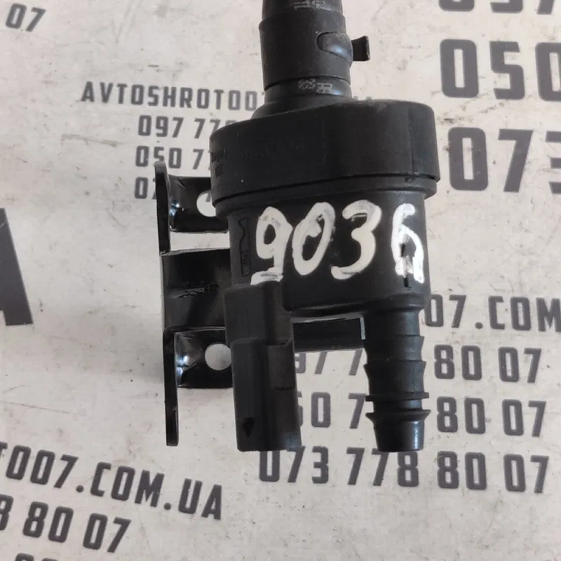 Клапан вакуумний Volkswagen Passat B8 USA OEM 06H906517T