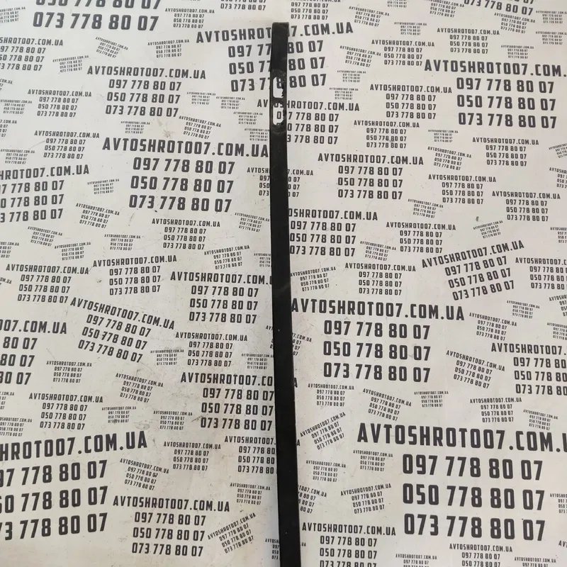 Накладка зовнішня Mercedes ML W163 (97-05) OEM 1636980280