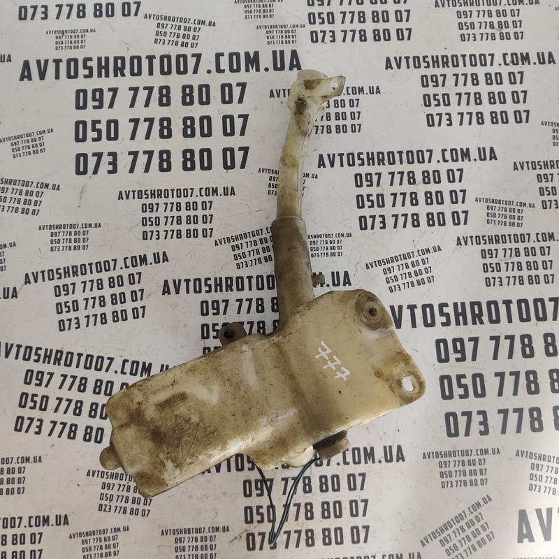 Бачок омивача лобового скла Ford Probe 60351616