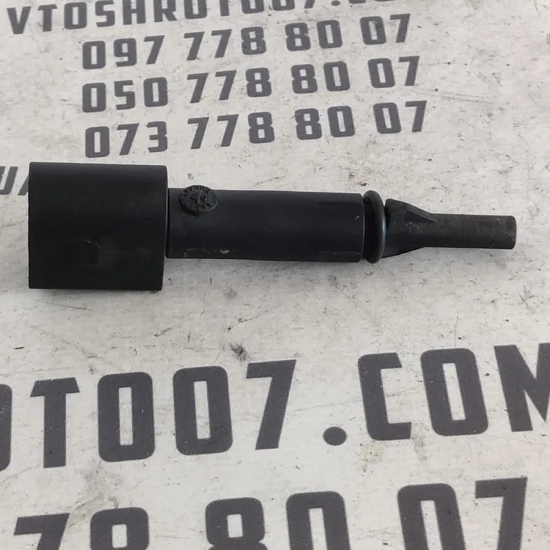 Датчик температури повітря Audi A6 C5 (97-05) OEM 4B0820535A