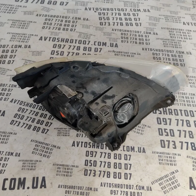 Фара Audi Q7 4L 05-15 3.6 Бензин передня ліва OEM 4L0941003