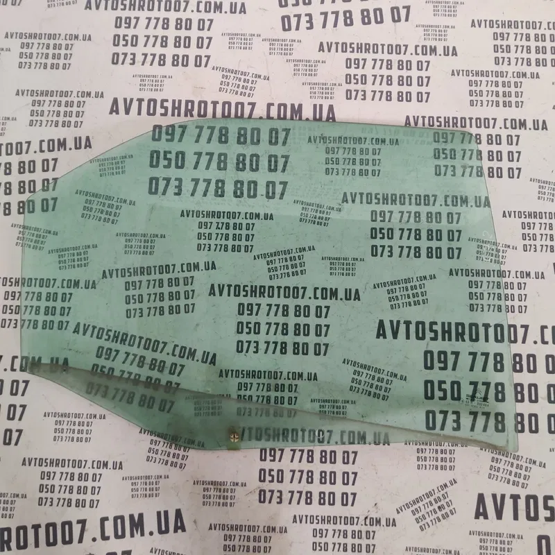 Скло дверей Citroen Xsara заднє праве OEM 43R000464