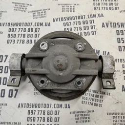 Опора аморт. Audi Q7 4L (05-15) 3.6Б зад. ліва OEM 7L0512345