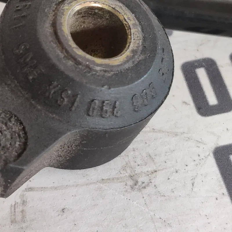 Датчик детонації Audi A4 B5 (94-01) OEM 054905377H