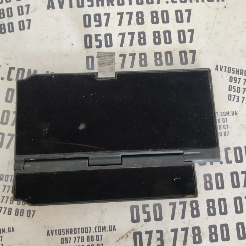 Накладка салону Lexus RX 350 OEM 589230e150