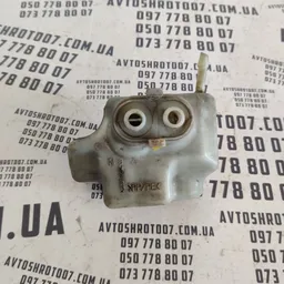 Бачок гальмівного циліндра VW Jetta (10-18) OEM 1K1611301C фото 3