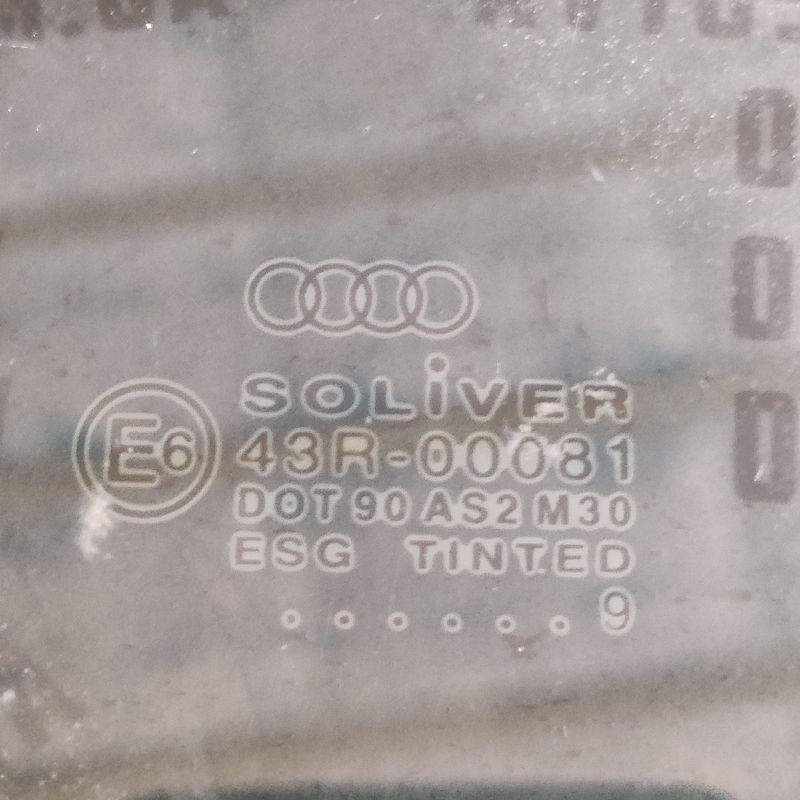 Скло дверей Audi A6 C6 (04-11) заднє праве OEM 43r00081