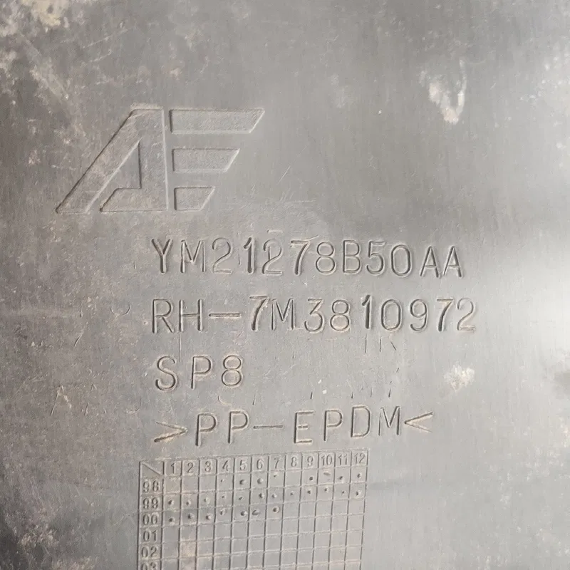 Підкрилок Ford Galaxy 1 95-06 задній правий OEM YM21278B50AA