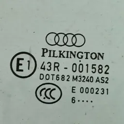 Скло дверей Audi Q7 4L (05-15) 3.6 Бензин переднє праве фото 3