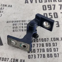 Завіса дверна VW Passat B8 USA передня права OEM 7m0831402 фото 2
