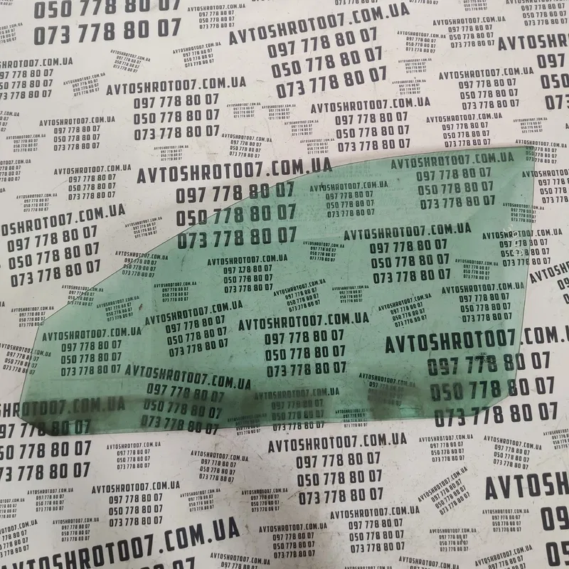 Скло дверей Audi 80 B3 (86-91) переднє ліве OEM 43r001193