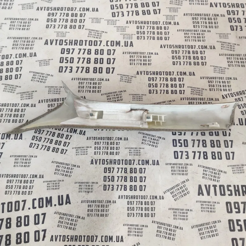 Накладка салону Audi Q7 05-15 3.6 перед. права OEM 4L0867234