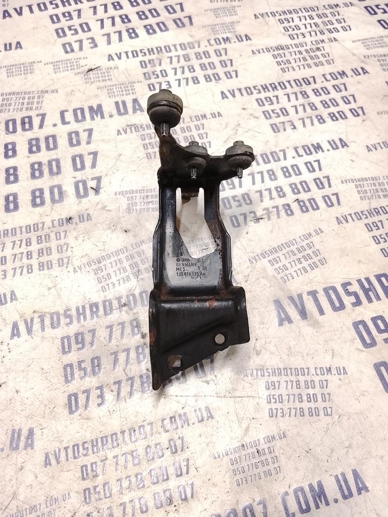 Кронштейн Skoda Octavia Tour (96-10) 1.9 TDI OEM 1j0614135a