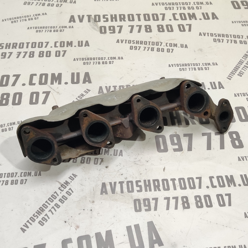 Колектор випускний Kia Sorento 1 (02-09) 2.5 CRDi Дизель