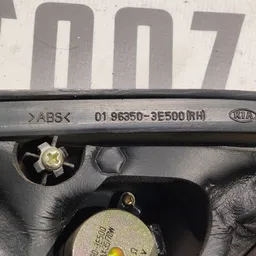 Дверна накладка Kia Sorento 1 (02-09) 2.5 CRDi передня права фото 4