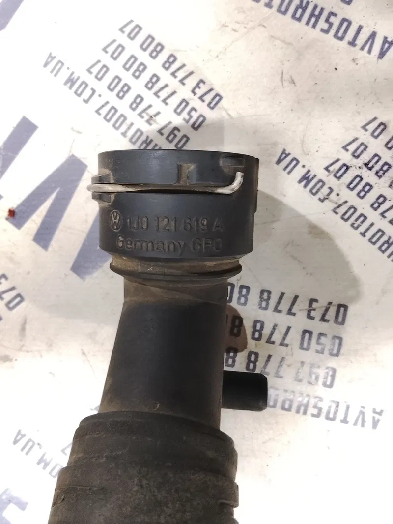 Трубка ОЖ Skoda Octavia Tour 96-10 1.9 TDI OEM 1j0121619a