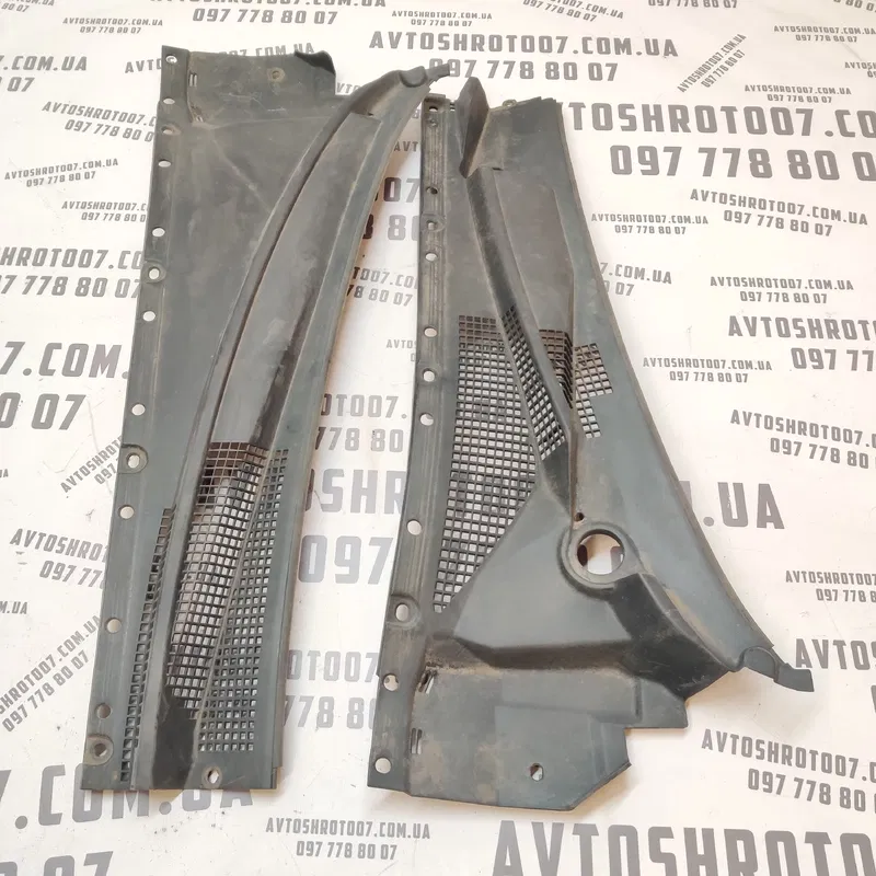 Жабо Kia Sorento 1 (02-09) 2.5 CRDi переднє OEM 861513e000