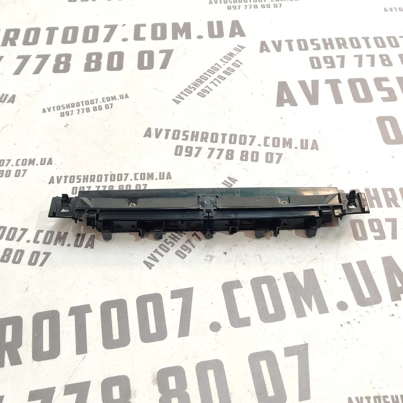 Стоп-сигнал Peugeot 807 (02-14) 2.2 HDI верх OEM 1489380080