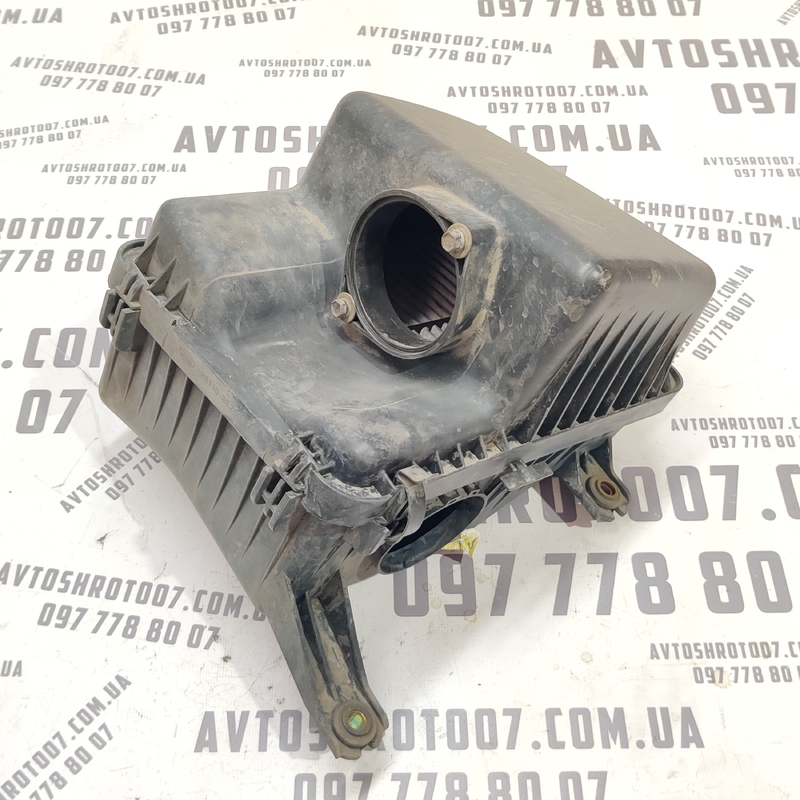 Корпус фільтра Kia Sorento 1 (02-09) 2.5 CRDi OEM 281103e200